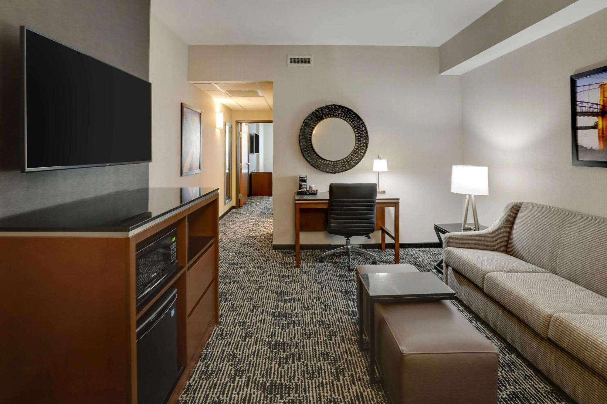 Drury Plaza Hotel Cincinnati Florence Exteriör bild